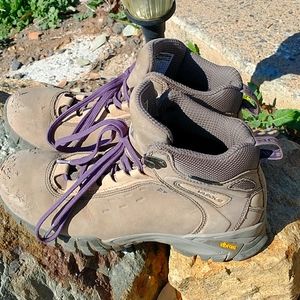 Vasque talus women's ultra dry hiking boots